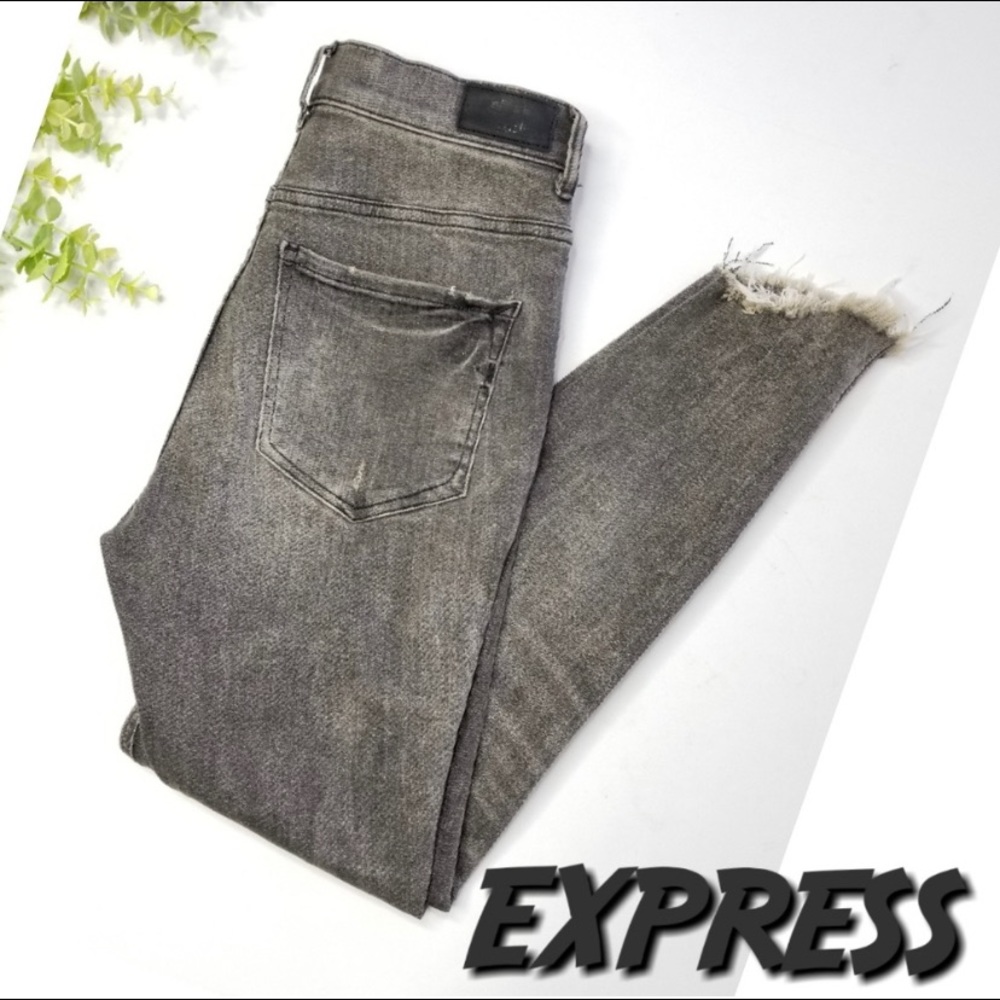 EXPRESS Super High Waisted Jeans